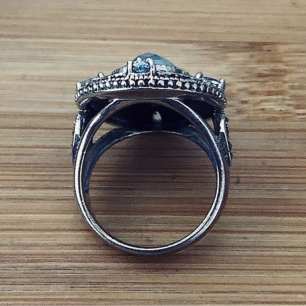 $78  Fashion Estate Ring  Sterling Silver  Size 9  Marked NF 925 THAILAND - Picture 8 of 10